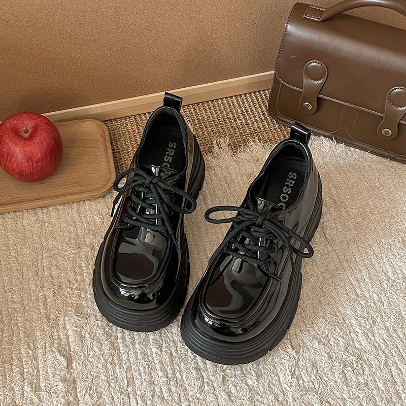 Black British style platform with skirt and small leather shoes for women's early spring new heightening retro versatile Japanese jk single shoes