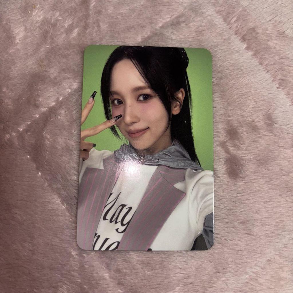 [USED] TWICE Mina THIS IS FOR CONFETTI