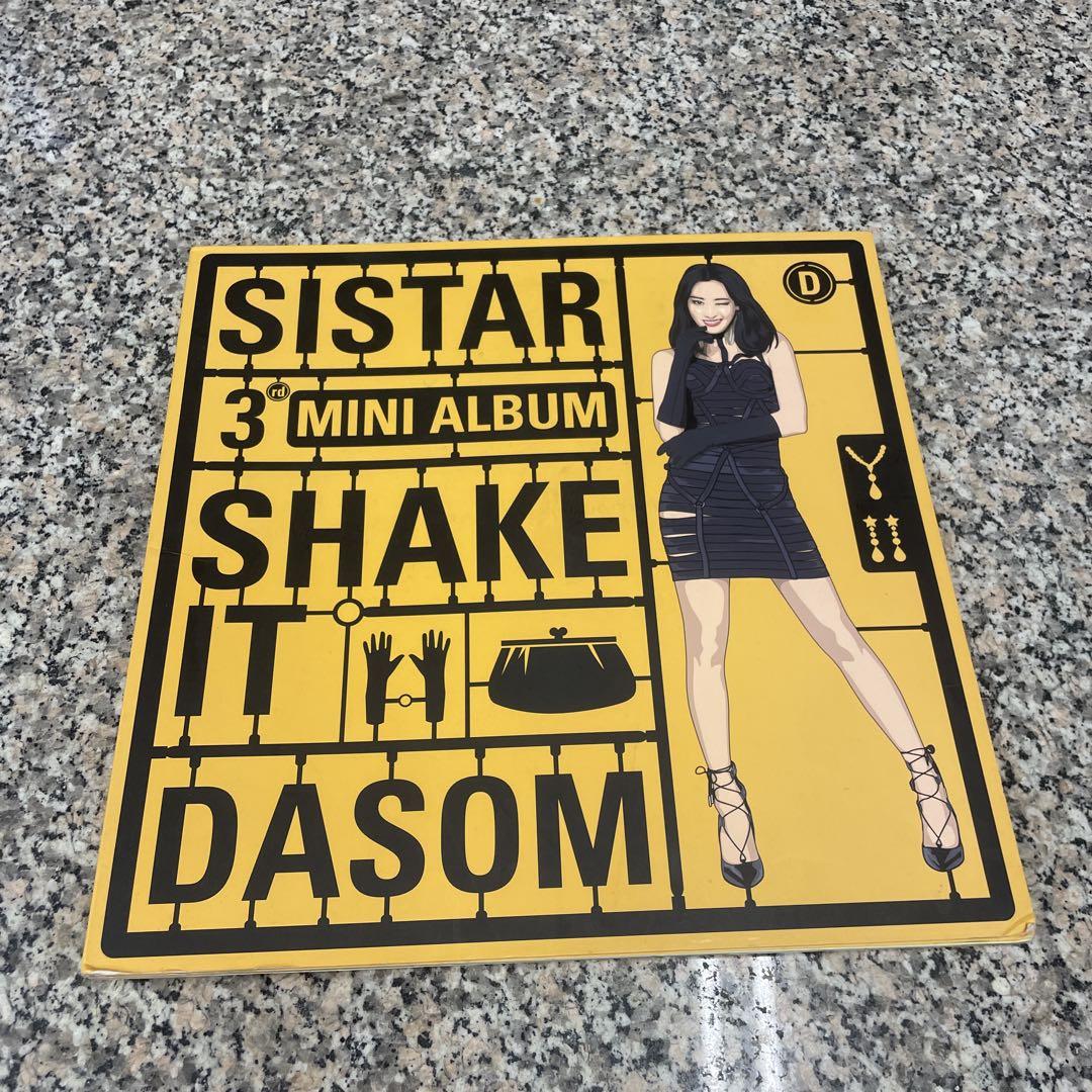 

[USED] SISTAR SHAKE IT Korean Edition CD 3rd Mini Album Accessories Discount