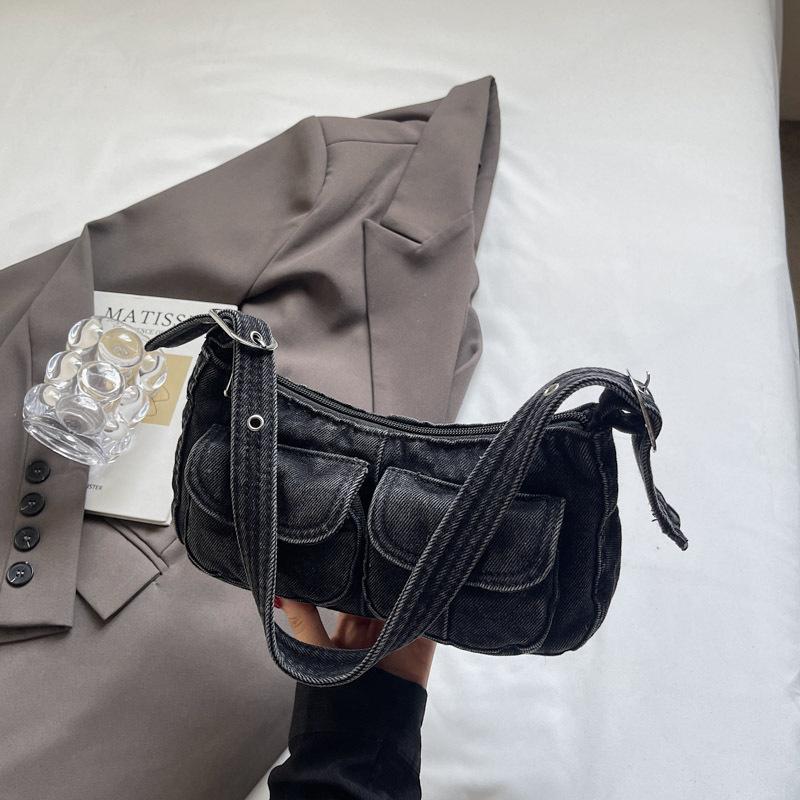 

Ретро сумка-локомотив портативная высокоценная сумка-подмышка 2025 осень новая одноплечевая нишевая сумка-мессенджер для поездок на работу сумка женщина чёрный