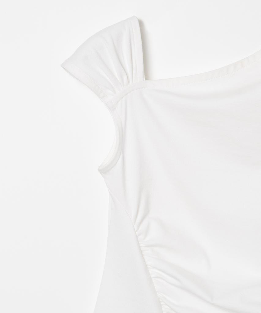 MILLO WOMEN Asymmetric Shirred Top [White]
