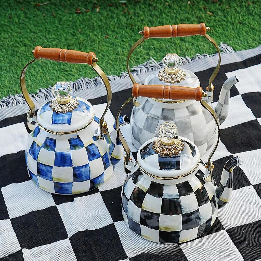Checkered Black & White Enamel Kettle with Diamond Lid, Wooden Handle, Angled Spout, 2L Capacity - Classic All-Season Teapot