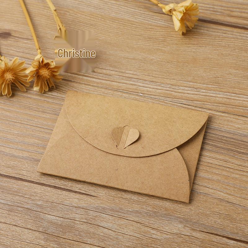 

Ретро конверт из крафт-бумаги с застежкой-сердечком - простой однотонный для хранения карточек