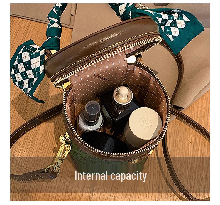 Women's Fashionable Crossbody Niche Cylinder Shoulder Bag