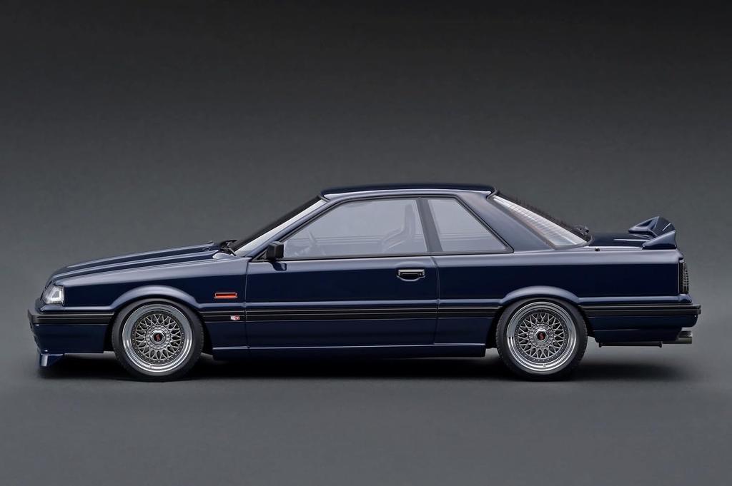 Ignition Model Nissan Skyline Blue Black Finished Model IG4008 TK.Company 1/18 GTS-R (R31)