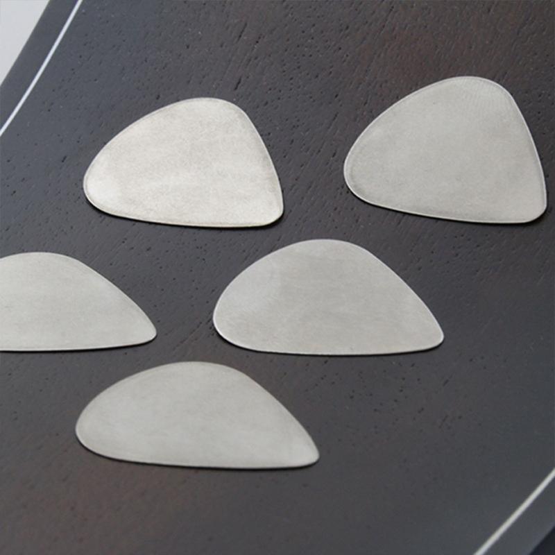 20Pcs Stainless Steel Guitar Pick Plectrums Replacement Metal Guitar Pick Plectrums for Electric Guitar Bass Ukulele
