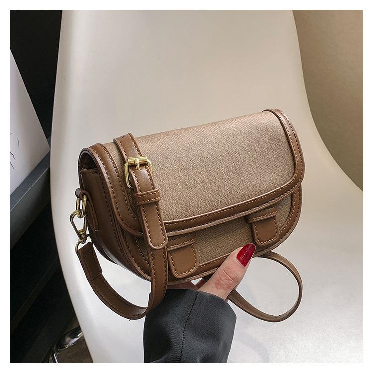 

Summer fashion small fresh bag women 2025 new trendy shoulder bag small square bag popular niche messenger bag коричневый