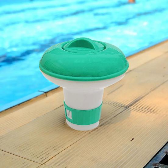 Praktischer Spender für Pool-Tabletten. Effizientes, wiederverwendbares Reinigungswerkzeug.