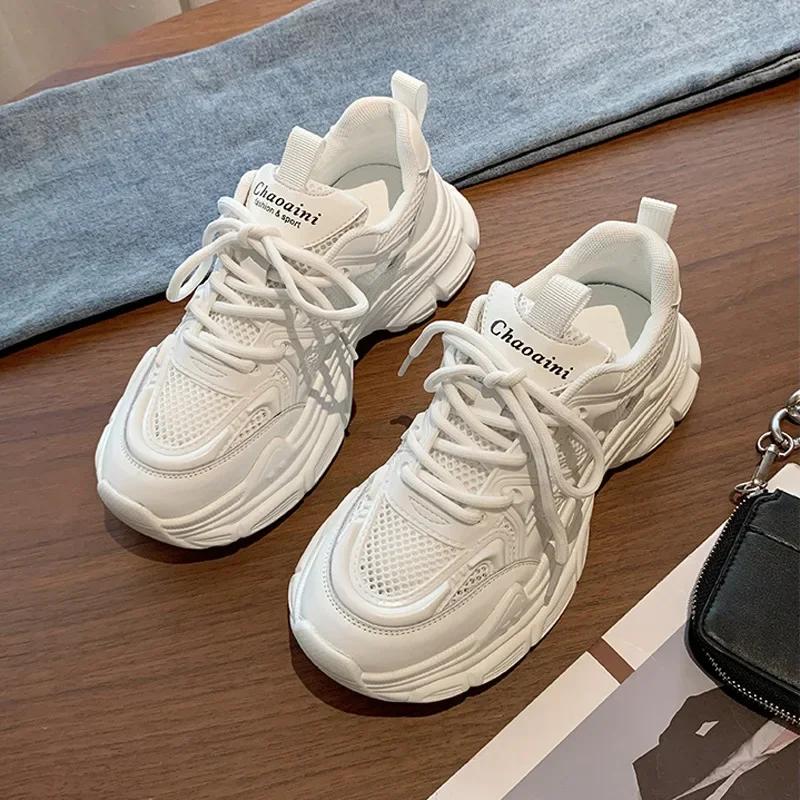 Women's Mesh Breathable Sports Shoes Spring New Thick Soled Lace Up Casual Shoes Fashionable and Lightweight Sports Shoes