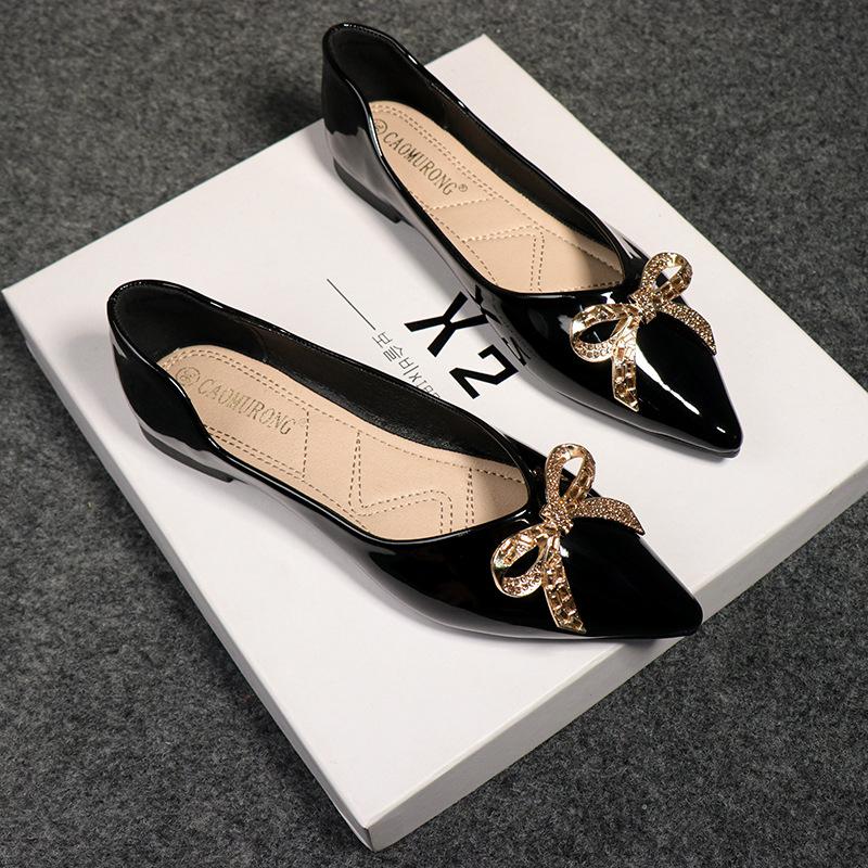 Neue Damen Flache Schuhe Mode Lackleder Goldene Schleife Freizeit Schuhe Slip-on Loafer