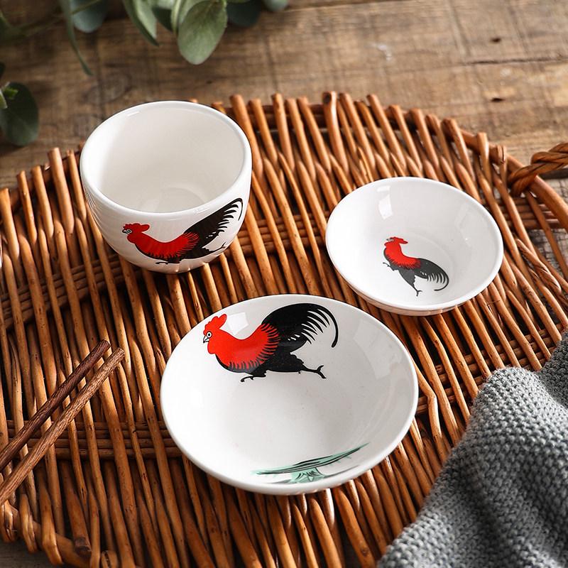 Retro Rooster Ceramic Dish - Vintage Han Dynasty Style for Snacks, Sauces & Seasoning, Ideal for Home, Hotel & Restaurant Use.
