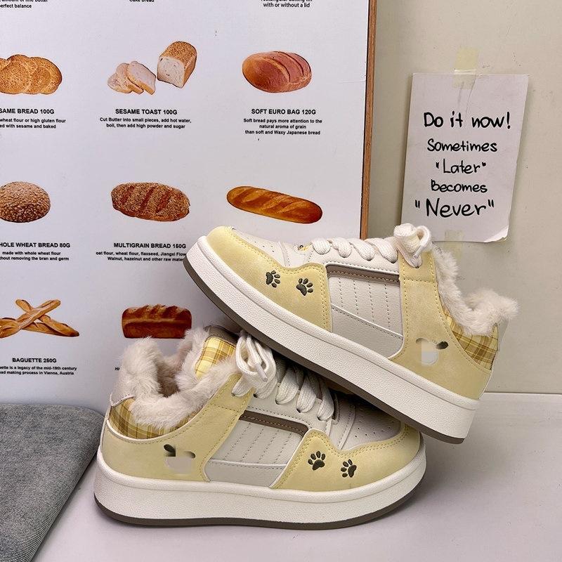 

Winter student casual bread shoes new niche two cotton board shoes velvet warm thick sole 35