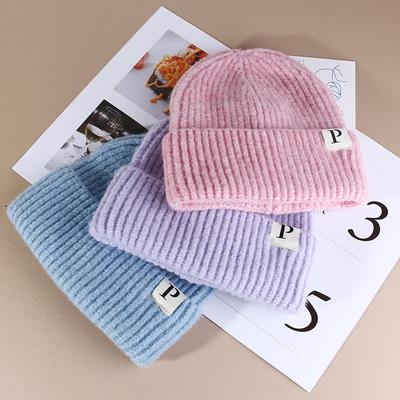 Herbst und Winter Warm P Buchstabe Vielseitige Strickmütze Koreanischer Stil Modisch Gesicht zeigen Kleine Wollmütze Outdoor Gehörschutz Kälte