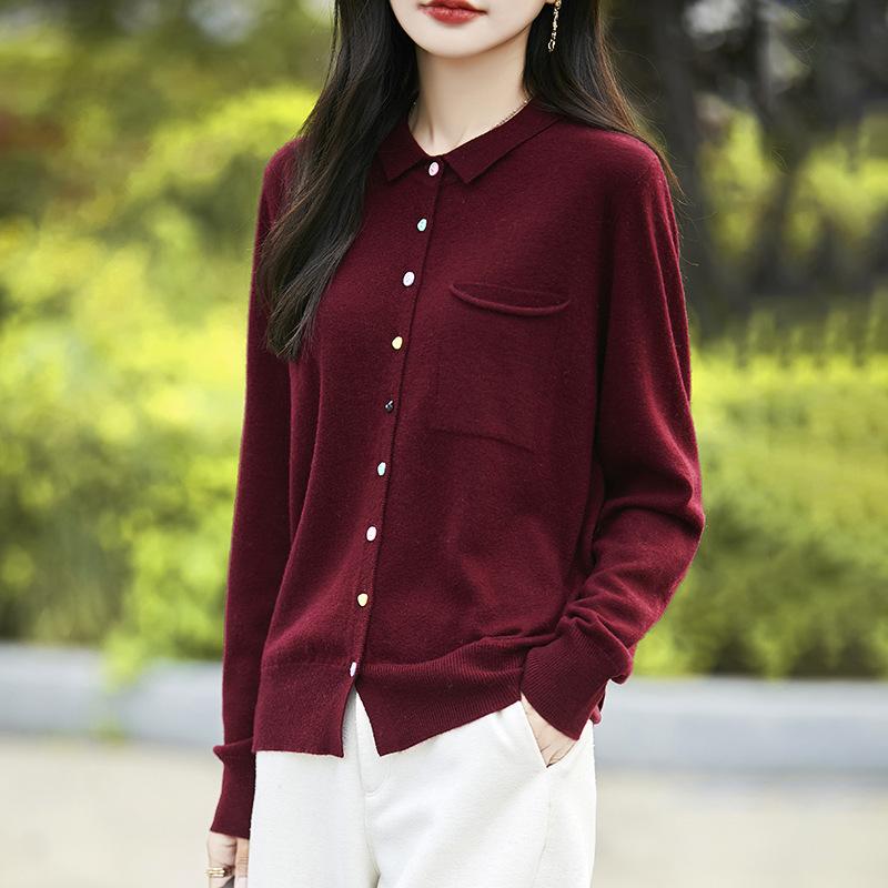 Spring and Autumn New Korean-style Gentle Women's Knitted Sweater, Solid Color and Elegant, with Colorful Buttons and A Small Collar for Commuting