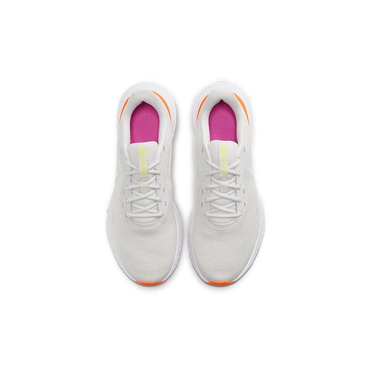 Nike Revolution 5 Platinum Tint