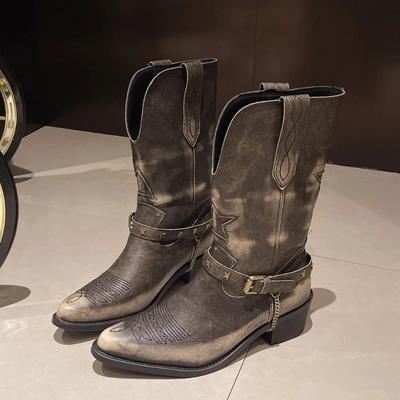 2024 Yeni Vintage Kovboy Kızları Batı Çizmeleri Kadınlar için Metal Zincirli Kovboy Çizmeleri Moda Müzik Festivali Kadın Ayakkabıları Orta Boy Çizmeler