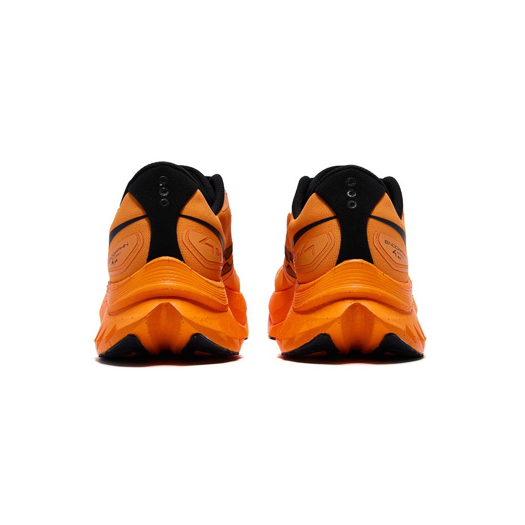 Saucony Endorphin Speed 4 SE