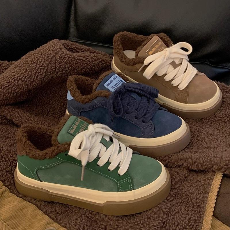 Niszowe buty wyścigowe outdoorowe damskie nowe siateczkowe oddychające do joggingu casualowe buty sportowe