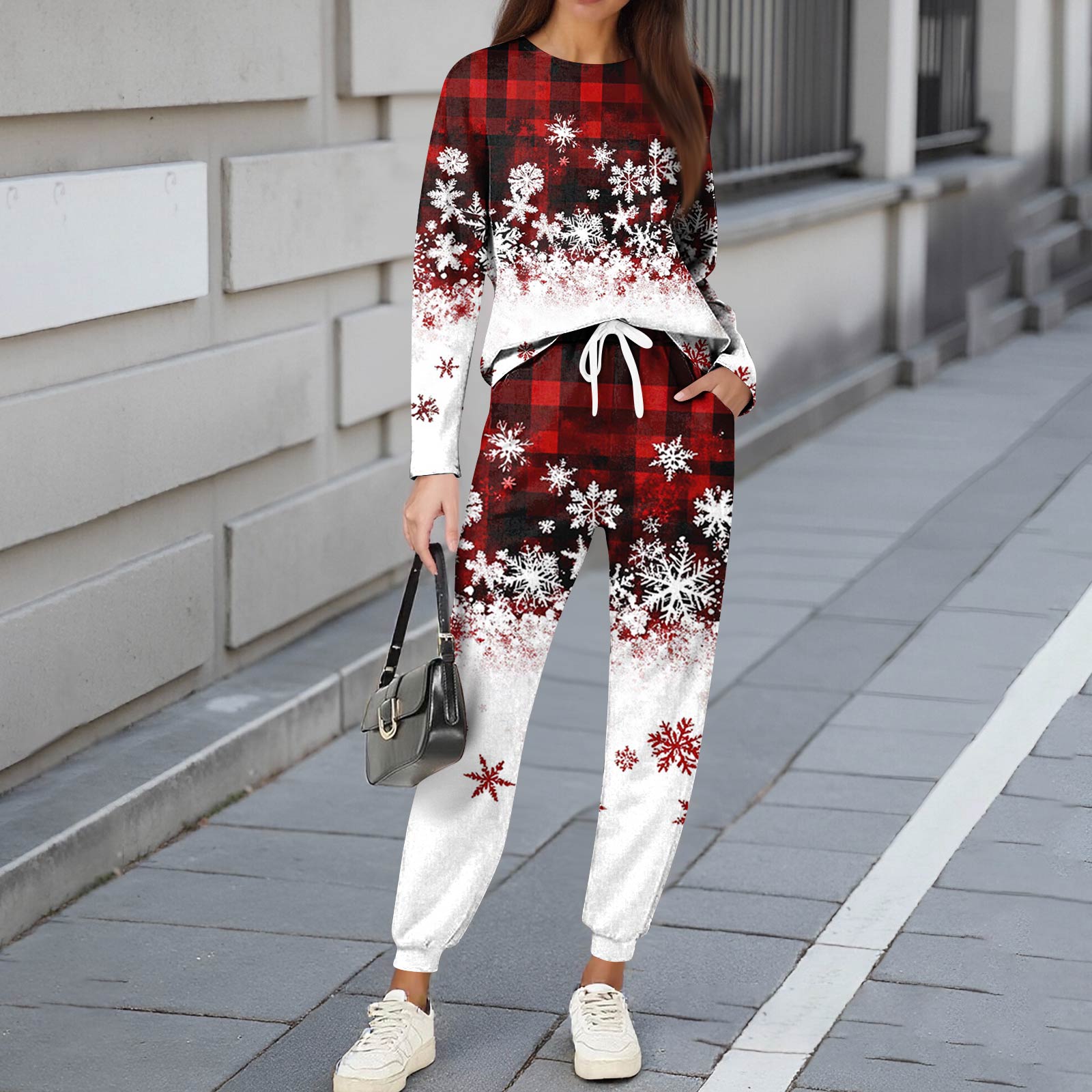 

Комплекты для женщин из 2 предметов: футболки с круглым вырезом и длинным рукавом, принтованные спортивные брюки с карманами XL белый