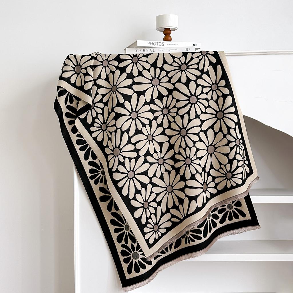 Age-Reducing Flower Imitation Cashmere Scarf Temperament Versatile Warm Shawl Beautiful Girl Scarf