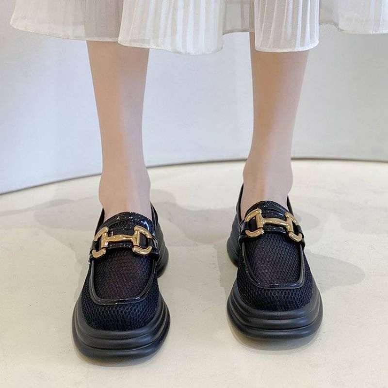 Breathable single shoes women's 2025 summer new British style small leather shoes with one pedal mesh thin thick-soled Doudou loafers