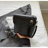 Niche Design Commuter Small Square Bag 2025 New Casual Retro Messenger Bag Fashionable Wide Shoulder Strap Commuter Shoulder Bag