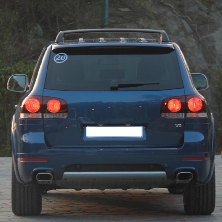 High Penetration LED Rear Brake Light For Enhanced Visibility Vehicle Ensuring Better Road Safety 7L6945097B 7L6945097C