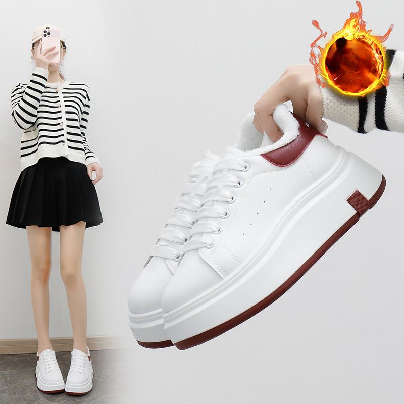 Women's Winter Warm Chunky Platform Sneakers Faux Fur Lining Walking Shoes Casual Comfortable Fleece Lined Non-Slip Lace-Up Tennis Sneakers for Women