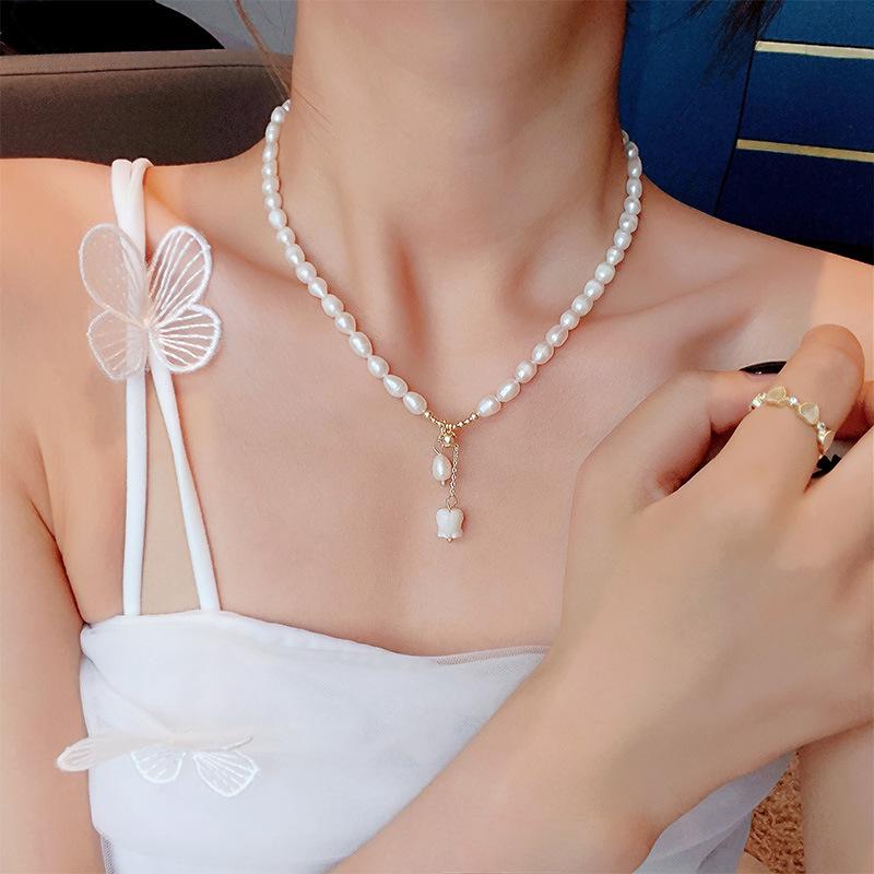 Freshwater Pearl Rose Necklace with Lily of the Valley Pendant - Korean Fashion Retro Clavicle Chain for Women
