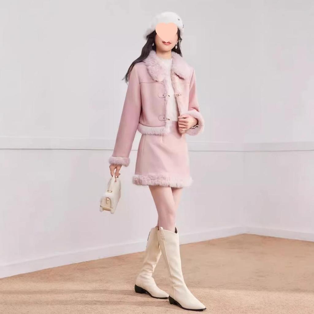 2026 Autumn/Winter French Chic Frosted Leather Top & Skirt Set
