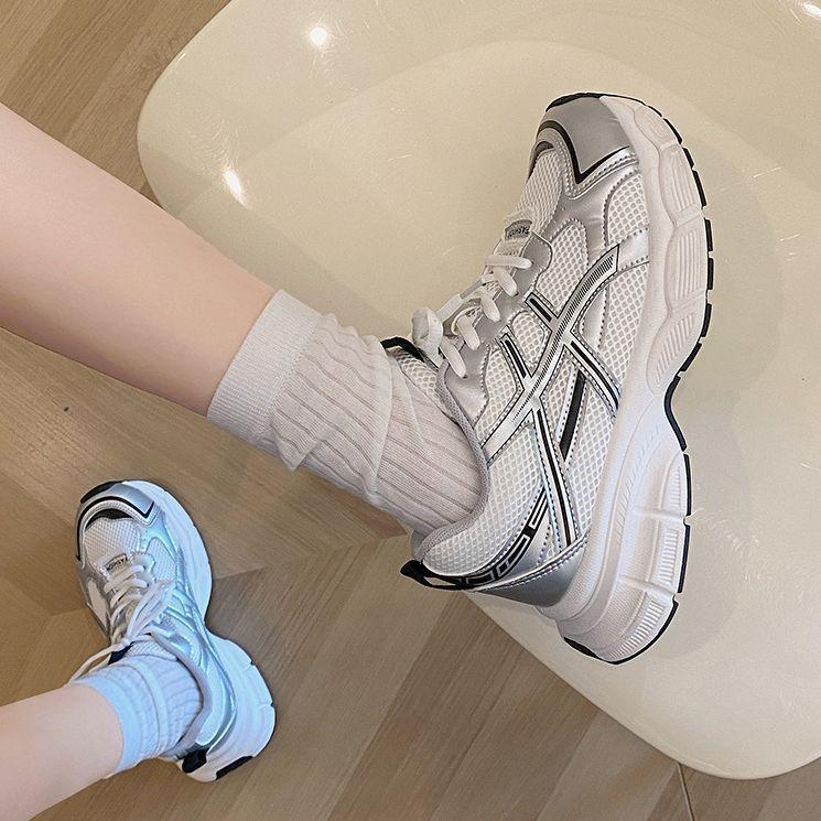 Thick-soled lightweight retro heightening soft-soled sports shoes women's summer new models show their feet, small Hong Kong style Paris dad shoes