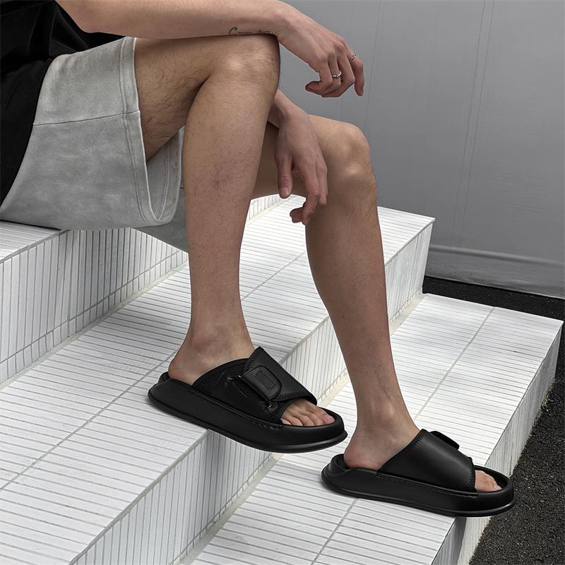 2025 Hot Sale Luxury Mens Leather Sandals Summer Designer High Quality Sandals Man Daily Black Flat Sandals For Men Beach Shoes