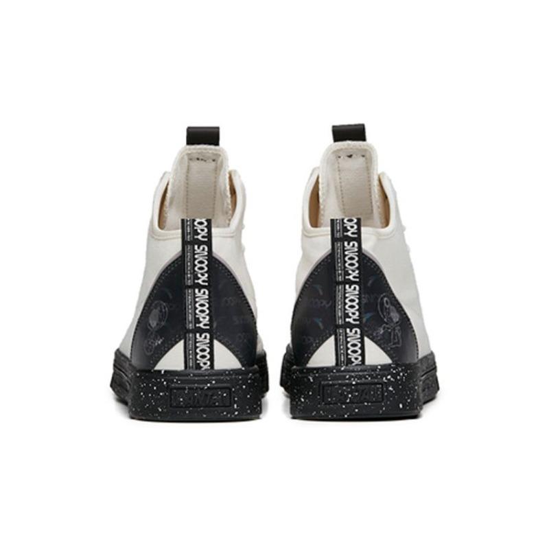 SNOOPY X Anta High Top Sneakers Mens White Black 912138601-2