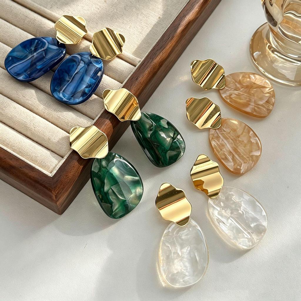 European & American Retro Geometric Resin Stud Earrings - Unique Irregular Design