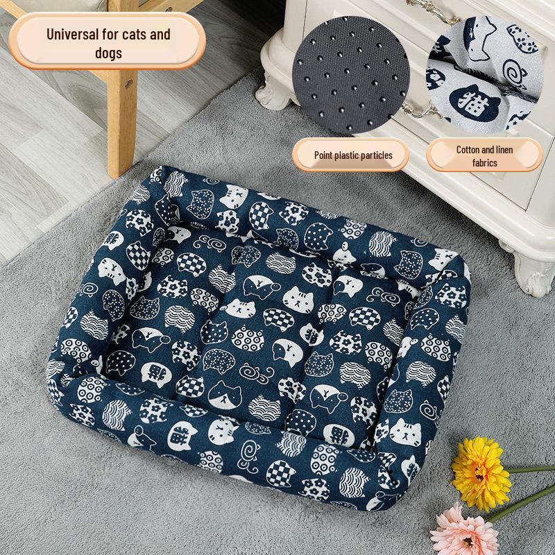 All-Season Pet Bed: Versatile Mat for Small to Large Dogs and Cats