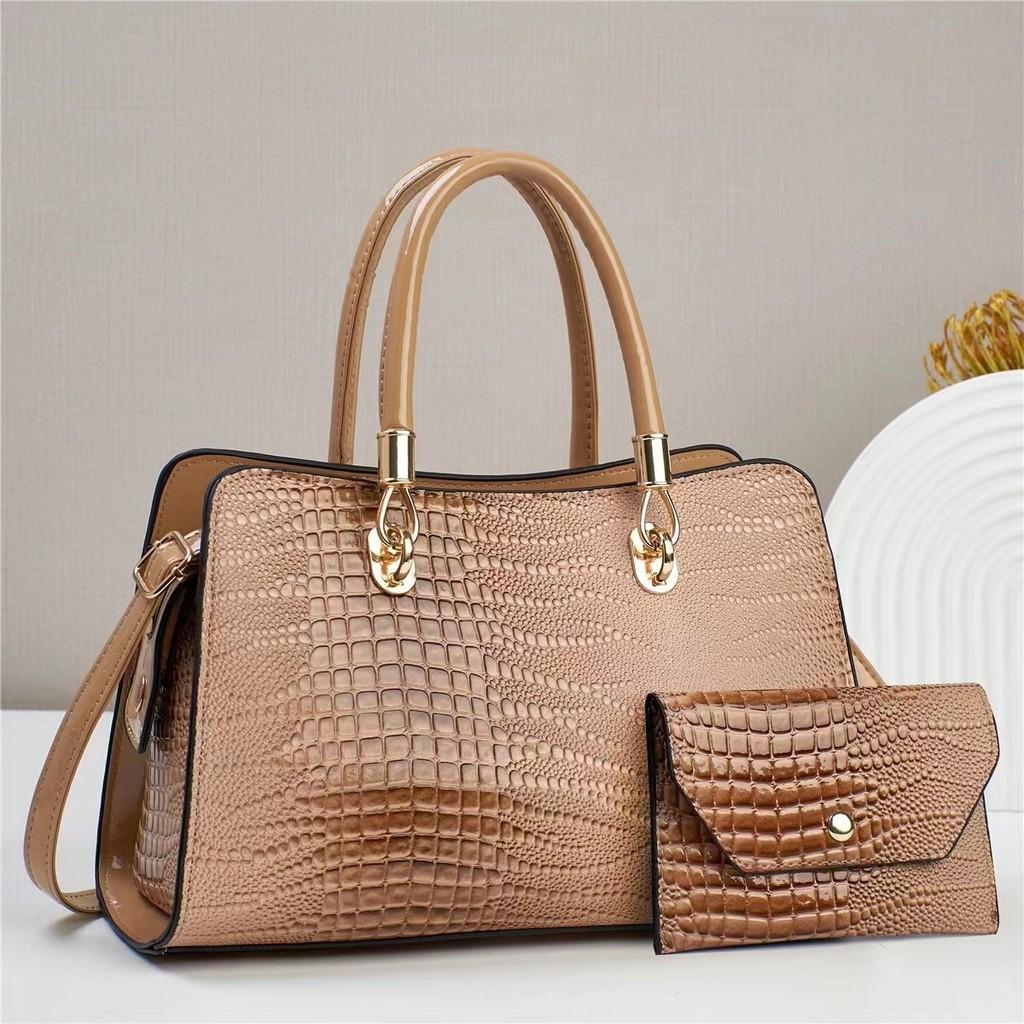 Trendy And Functional Medium Soft Crossbody Bag For Daily Use With Multiple Pockets