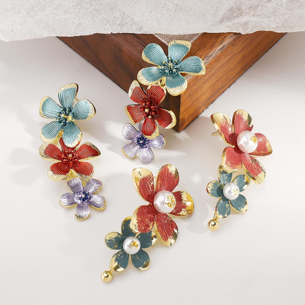Fashion Runway Style Enamel Flower Earrings Women Minority Design Exquisite Ins Style Same Style Fashion Ear Jewelry