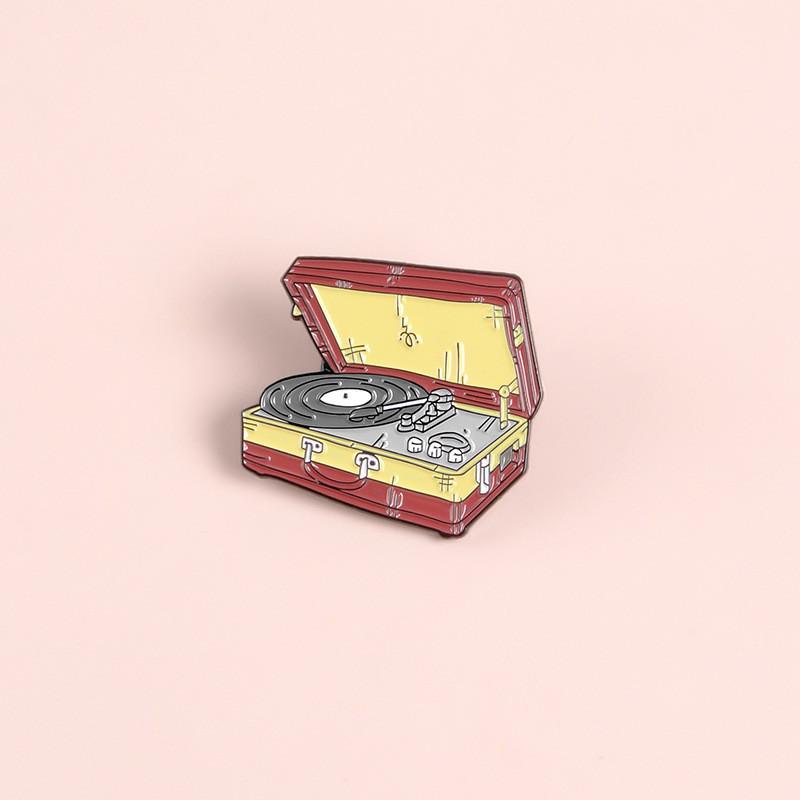 Cartoon Record Fashionable Player Brooch In Alloy Ideal For Accessories And Decorations