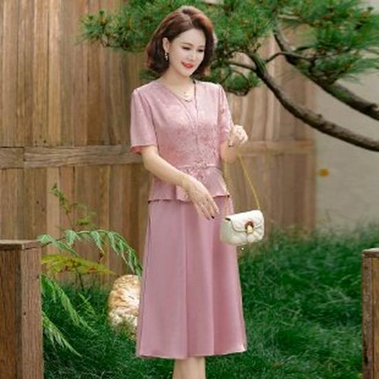 

2026 Trendy Summer Mother s Dress - Elegant, Waist-Cinched Short-Sleeve Skirt for Middle-Aged and Elderly Women 3XL рожевий