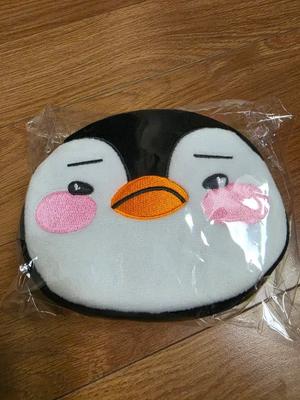 (Unopened) 2025 Midnight Sun Penguin Pouch