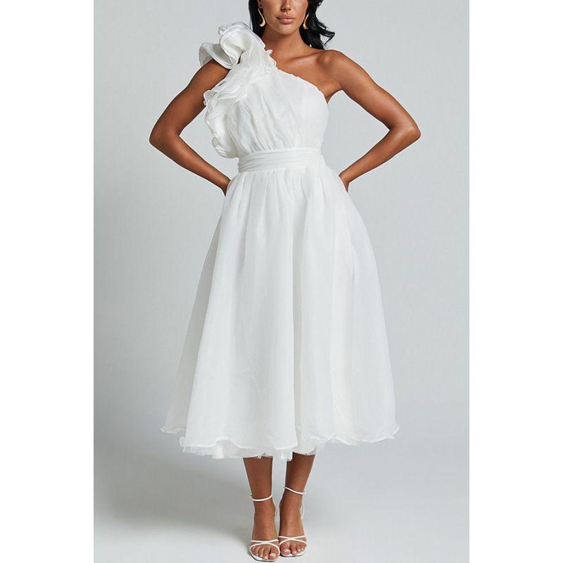 

European and American 2025 Summer New Fashion Sexy Solid Sloping Shoulder Backless Dress Women White XL