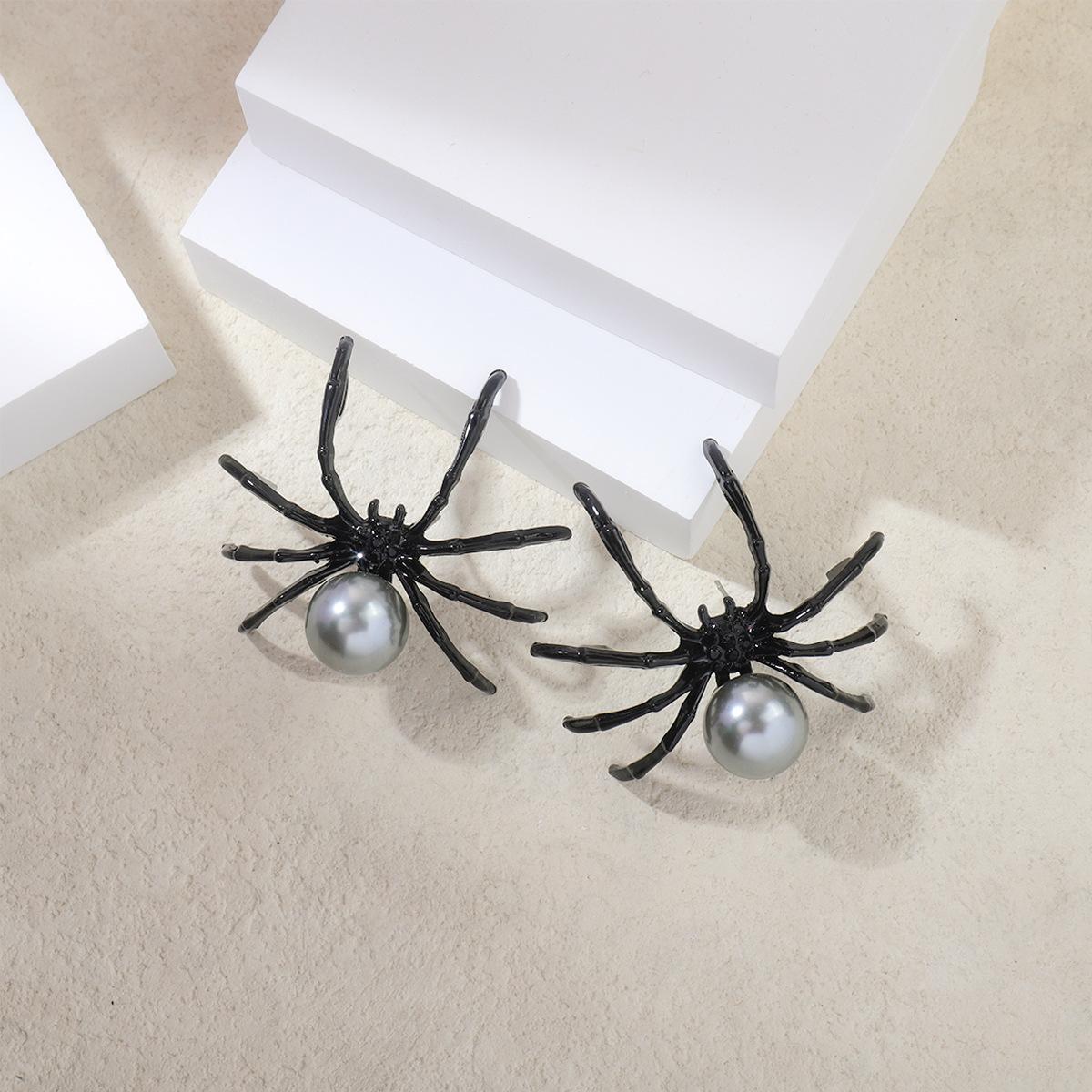 

Серьги из сплава с черным пауком и жемчугом в стиле готика, темный ретро-панк, минималистичный Хэллоуин