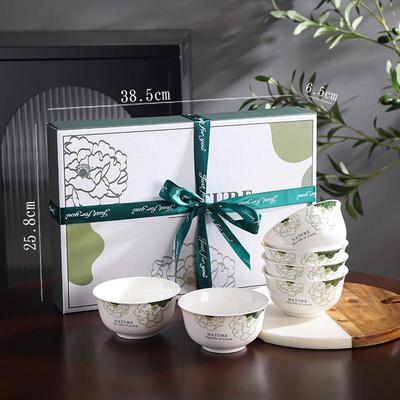 Tazze e bicchieri – Servizi da tè e tazzine