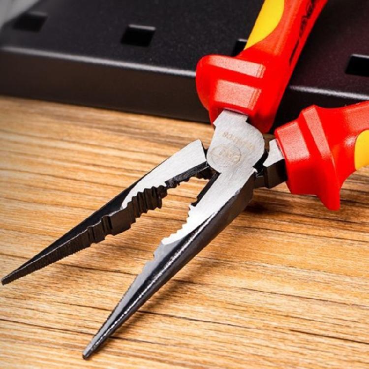 Precisely Engineered 150mm Insulated Needle Nose Pliers, Comfortable Handle
