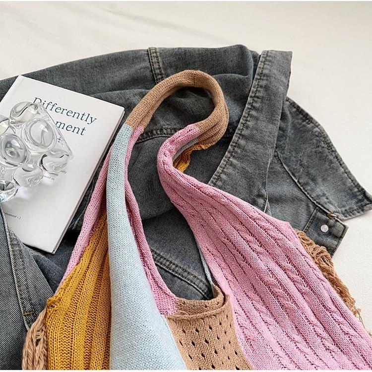 Mori literary and artistic vacation breathable large-capacity shoulder woven bag