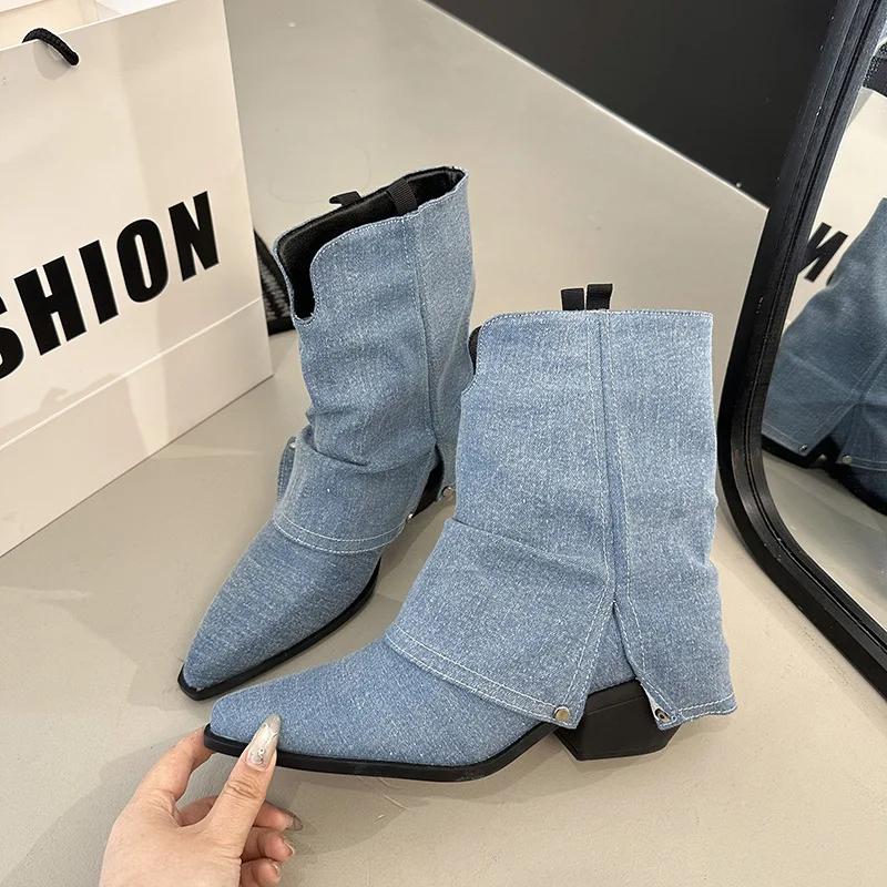 Fashion 2025 New Women's Brown Western Cowboy Boots Sharp Pointed Toe Chunky Heel Ankle Booties for Autumn Winter Fashion Street Style