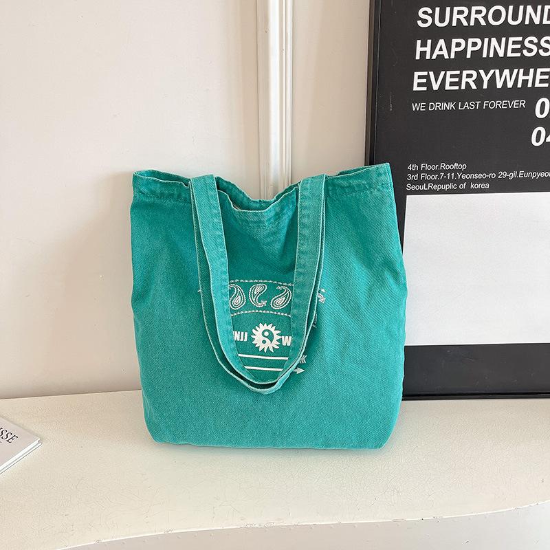 Niche Design Casual Fashion Foreign Style Large Capacity Tote Bag 2025 Summer New Personalized Women's Shoulder Bag