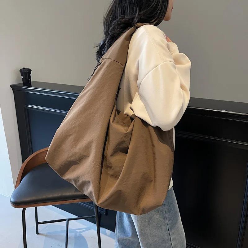 Casual Nyl Shoulder Bag Multi-Pocket Japanese Style Versatile Commuting Handbag Solid Color Polyester Large Capacity Tote Bag