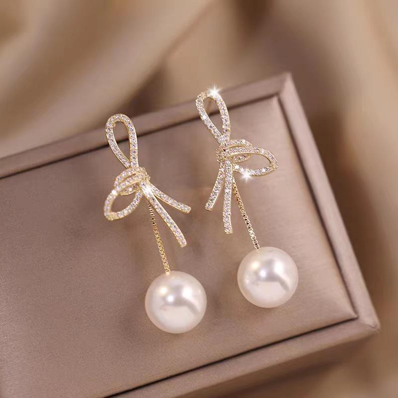 2024 Trendy French Zircon Bow & Pearl Luxury Stud Earrings for Women