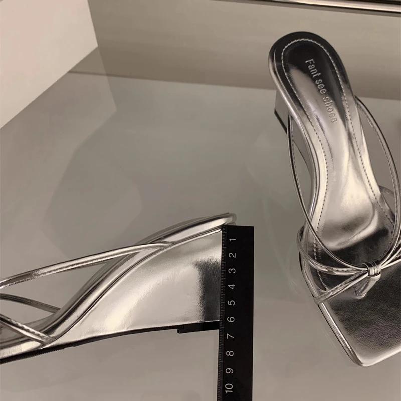 Fashion Summer New Brand Women Slipper Fashion Narrow Band Ladies Elegant Sandal High Weadge Heel Outdoor Elegant Slides